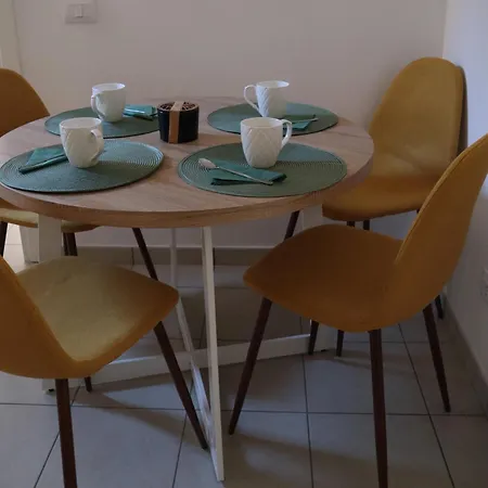 L'Aquila Apartment Apartament *